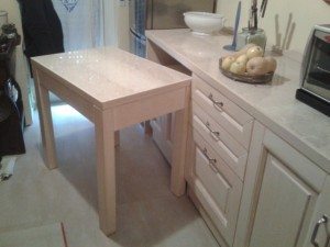 tavolo in legno massello
